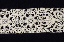 Border, Italy, c. 1630. Needle lace with braided edges. 75.01.575> embroidery 010 – Embroidered fabric, Italy, last quarter of XVI cent.