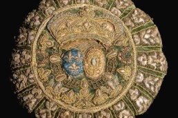 Borsa da gioco, manifattura francese, sec. XVII seconda metà. Velluto tagliato ricamato; seta, oro filato, canutiglia d’argento dorata.